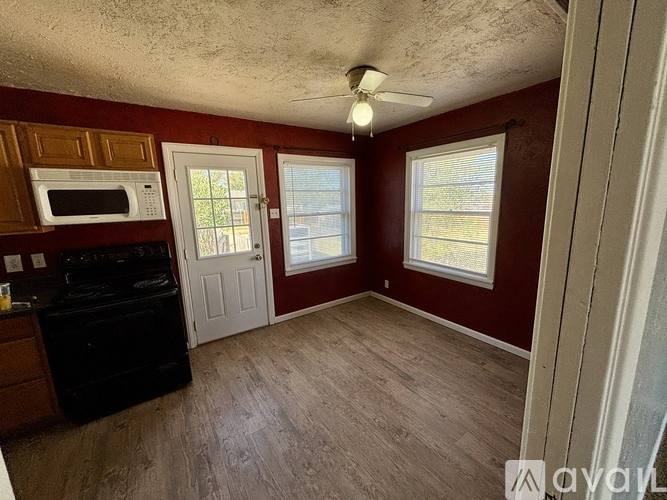 303 N Western St, Amarillo, TX 79106 - House for Rent - Image 3