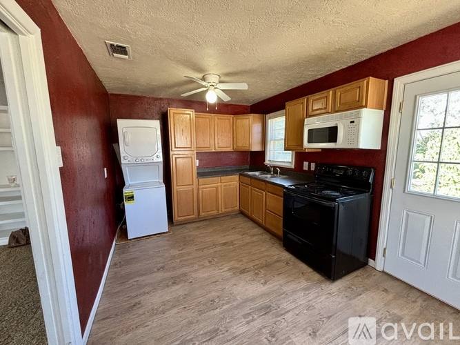 303 N Western St, Amarillo, TX 79106 - House for Rent - Image 5