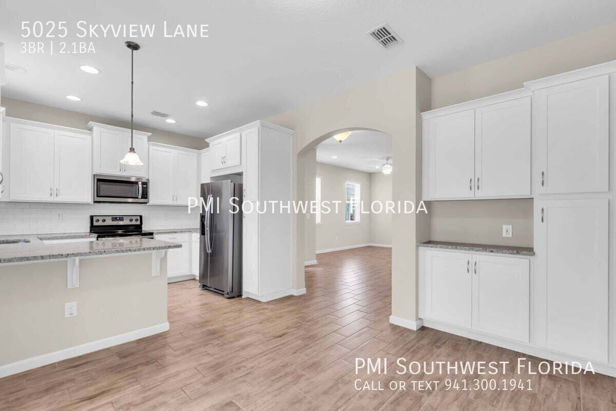 5025 Skyview Lane, Bradenton, FL 34211 - Townhouse for Rent - Image 3