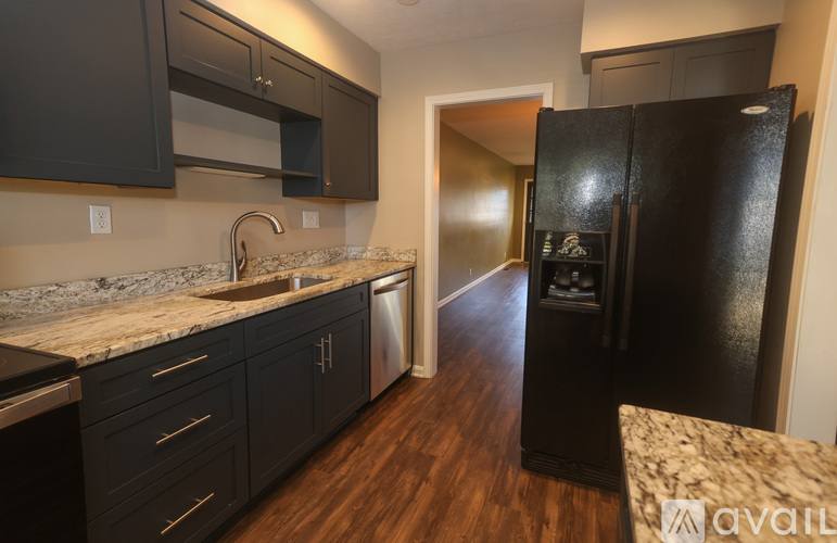 10411 Timberwood Circle, Louisville, KY 40223 - Condo for Rent - Image 6