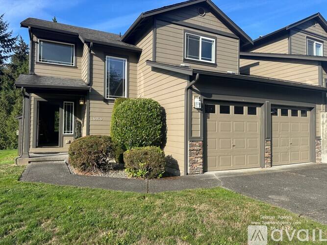 Townhouse for rent at 16016 29th Ave Court E, Tacoma, WA 98445