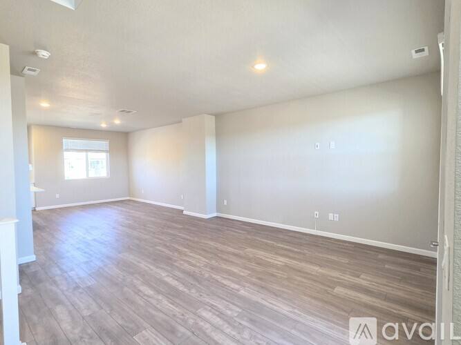 2028 Peridot Lp Heights #1, Colorado Springs, CO 80908 - Townhouse for Rent - Image 4