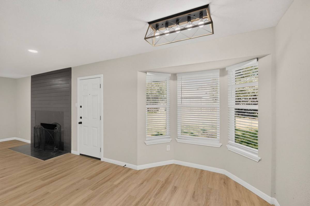 6561 Alta Vista Dr, Watauga, TX 76148 - House for Rent - Image 4