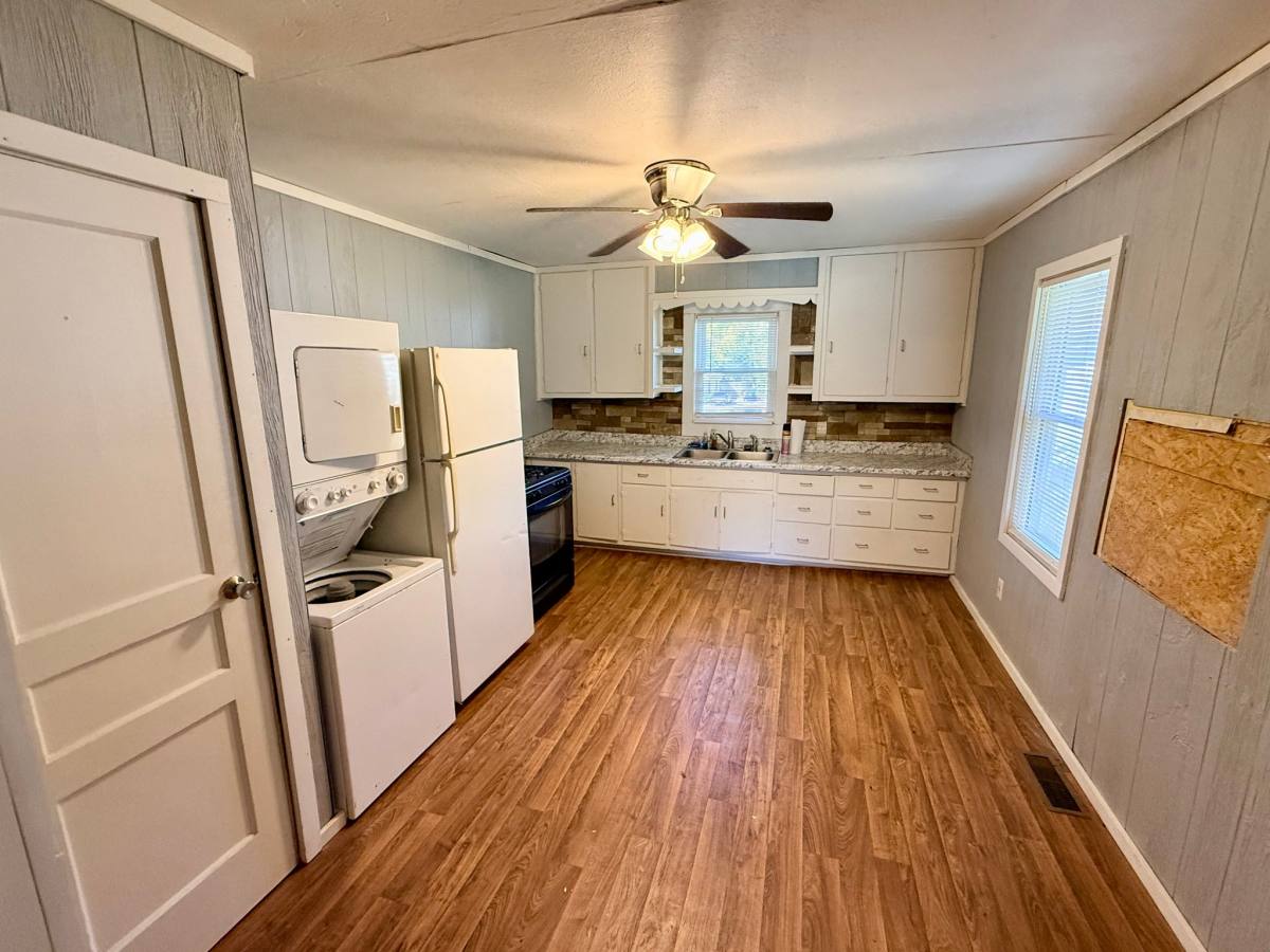 611 N Race St, Garage Apartment, Glasgow, KY 42141 - Apartment for Rent - Image 2