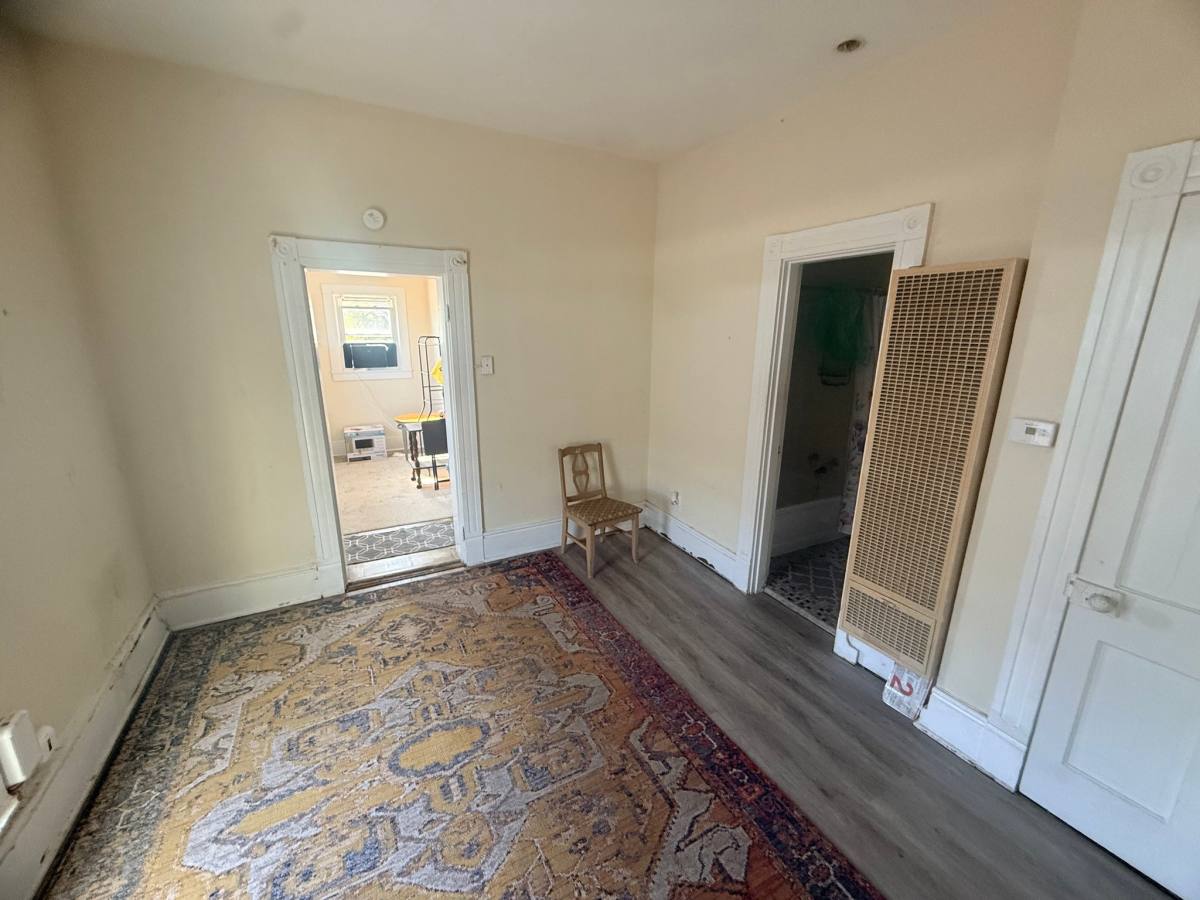 Apartment for rent at 222 W Washington St #6, Glasgow, KY 42141