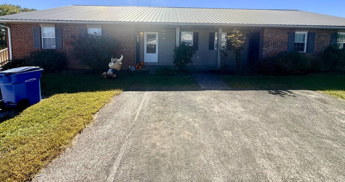 Apartment for rent at 102 Lauderdale Dr #B, Glasgow, KY 42141
