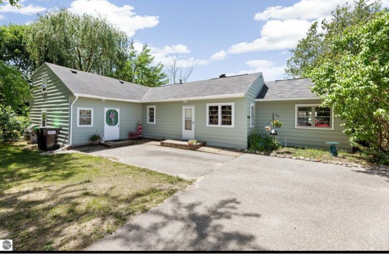 Apartment for rent at 10500 E Traverse Highway #1, Traverse City, MI 49684