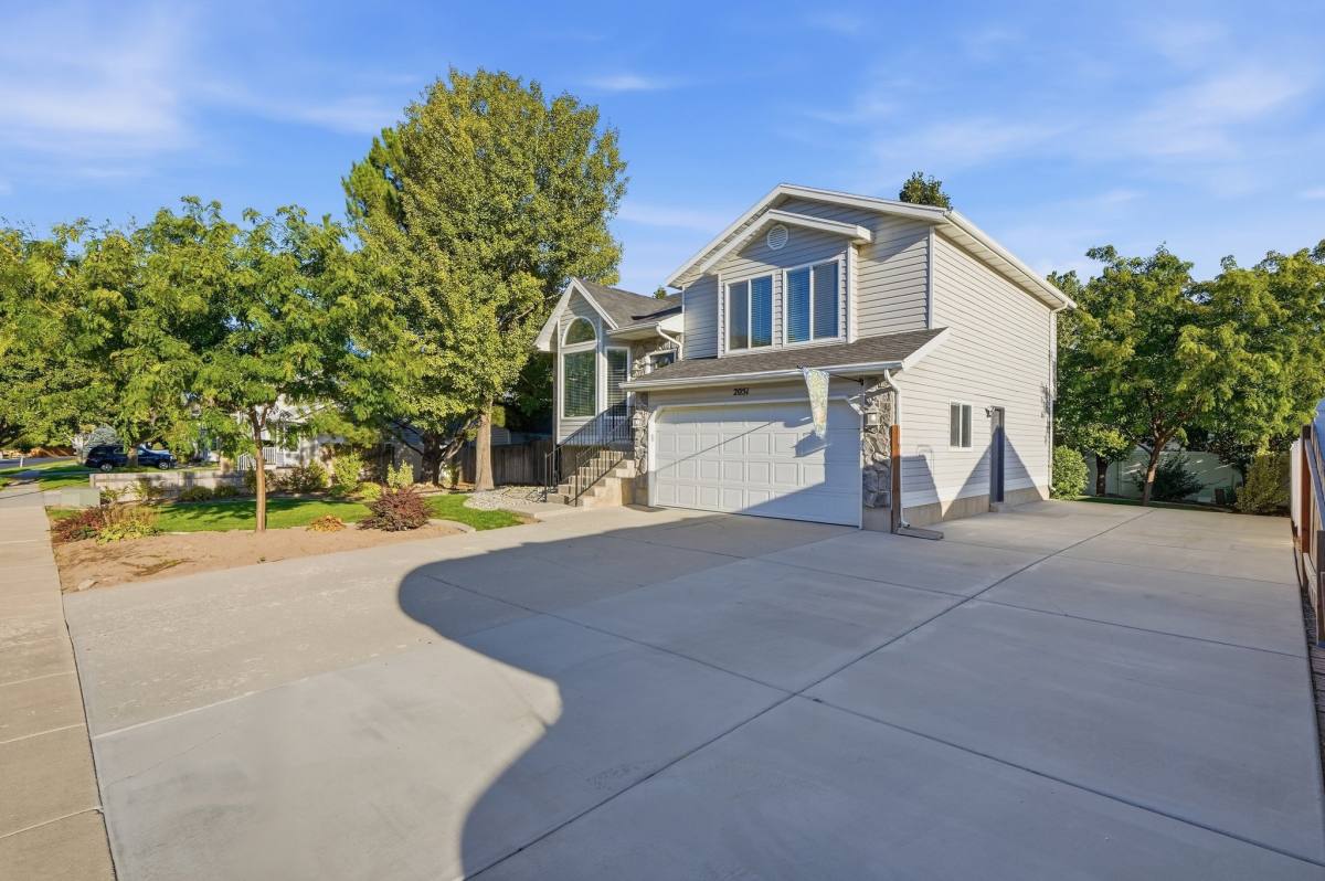 House for rent at 2051 W Wasa St, West Jordan, UT 84088