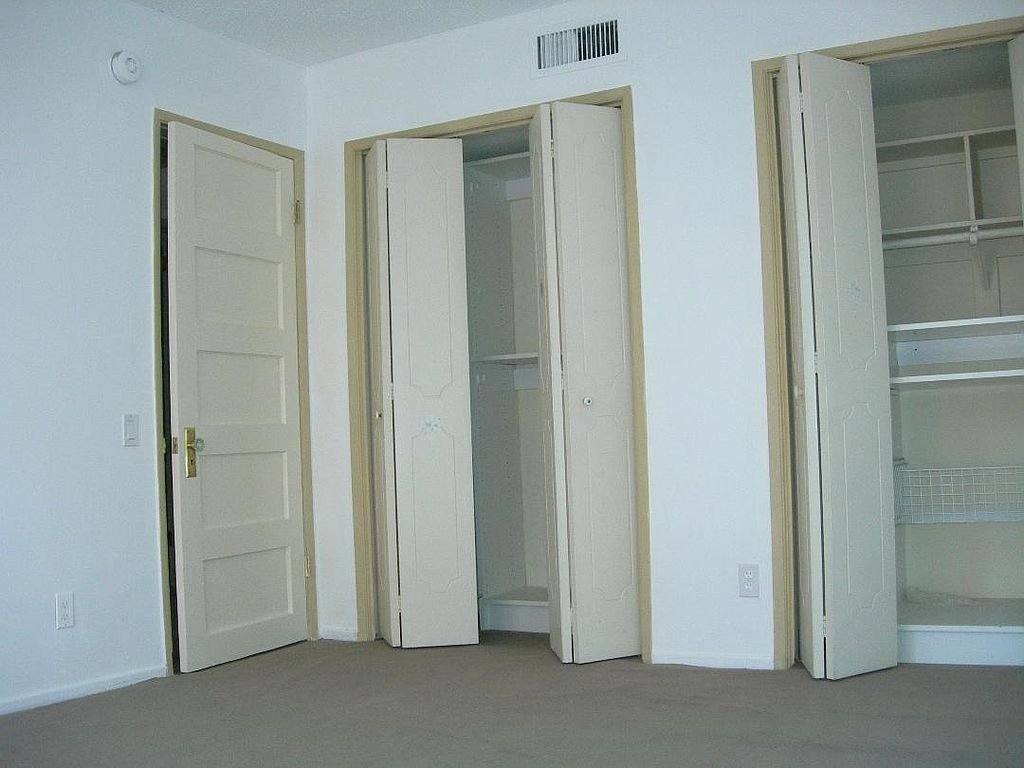 7270 Hillside Ave, Los Angeles, CA 90046 - Condo for Rent - Image 4