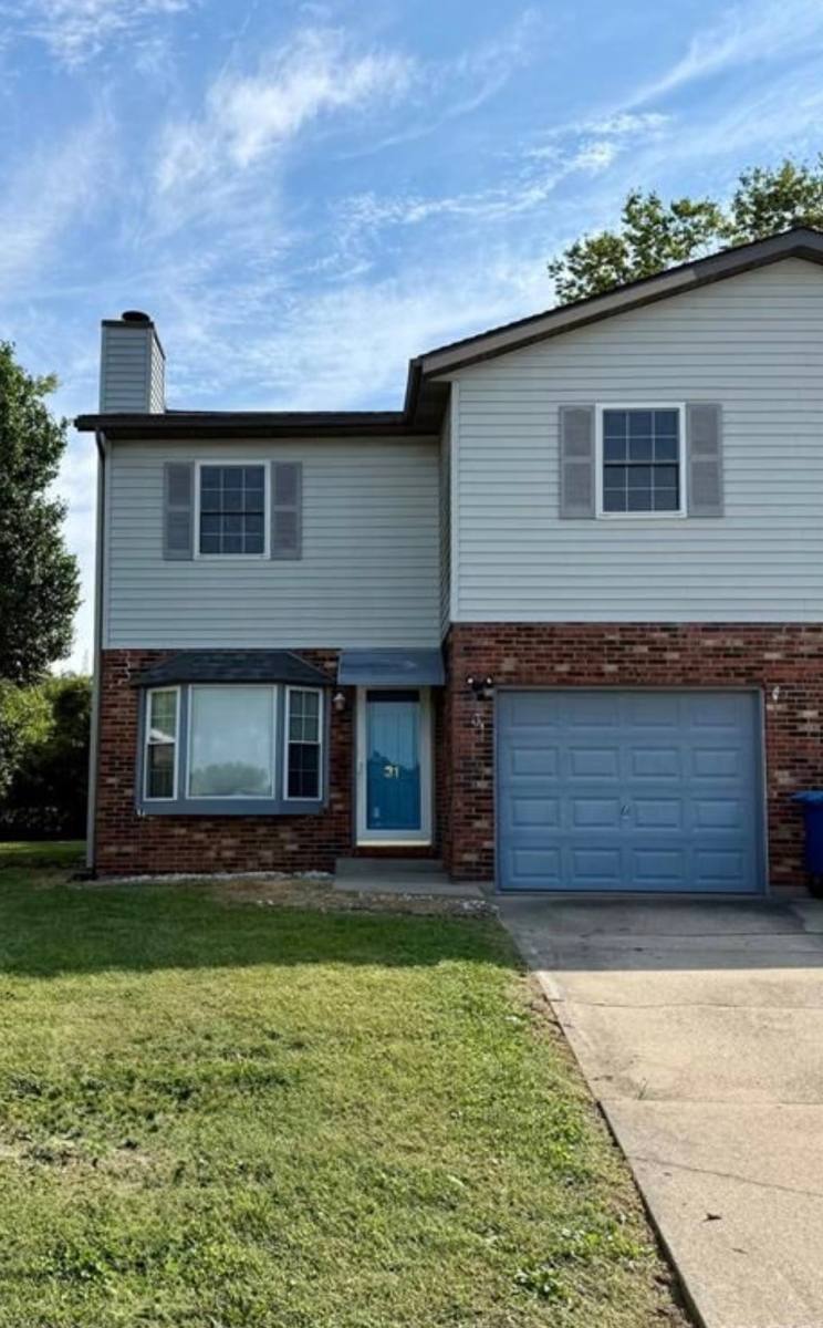 Condo for rent at 31 Twin Oaks Dr, Belleville, IL 62221