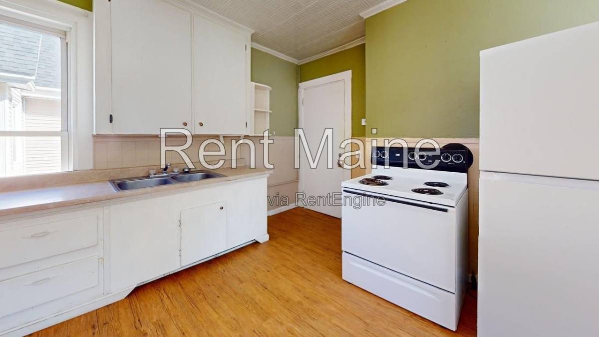 Apartment for rent at 345 Hancock St #2, Bangor, ME 04401