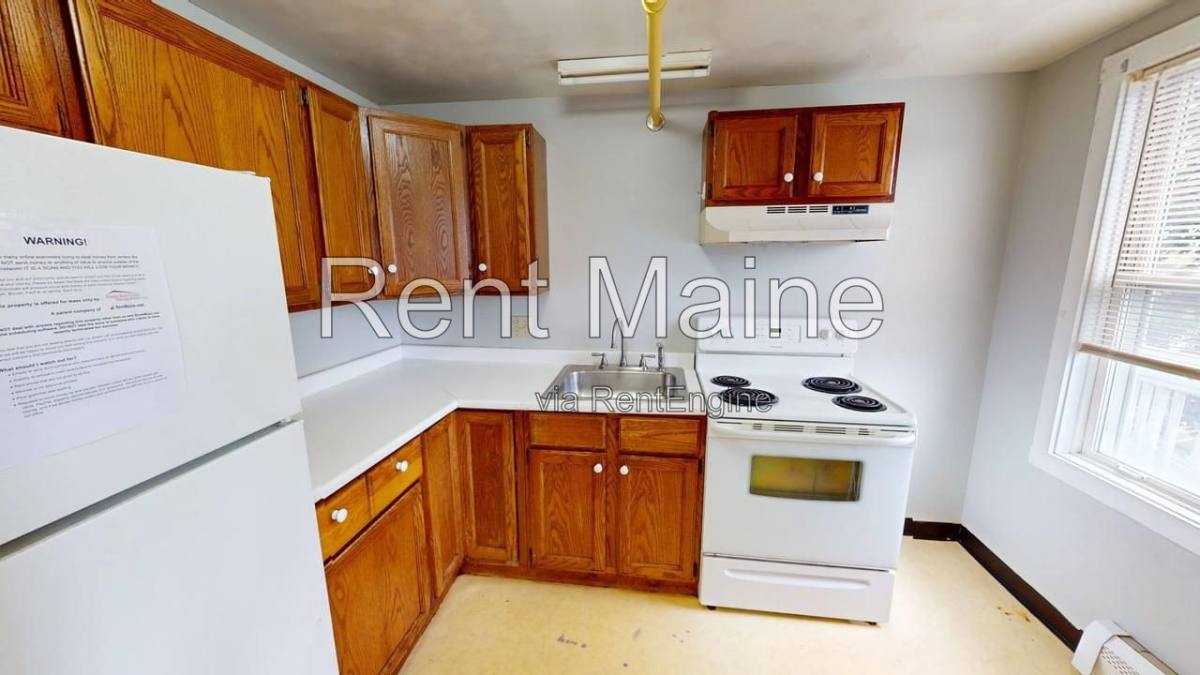 Apartment for rent at 2412 Western Ave #T, Hampden, ME 04444