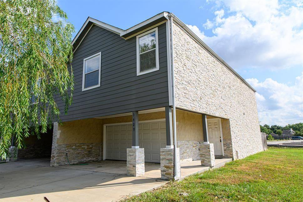 Townhouse for rent at 3429 Township Grove Lane, Houston, TX 77082