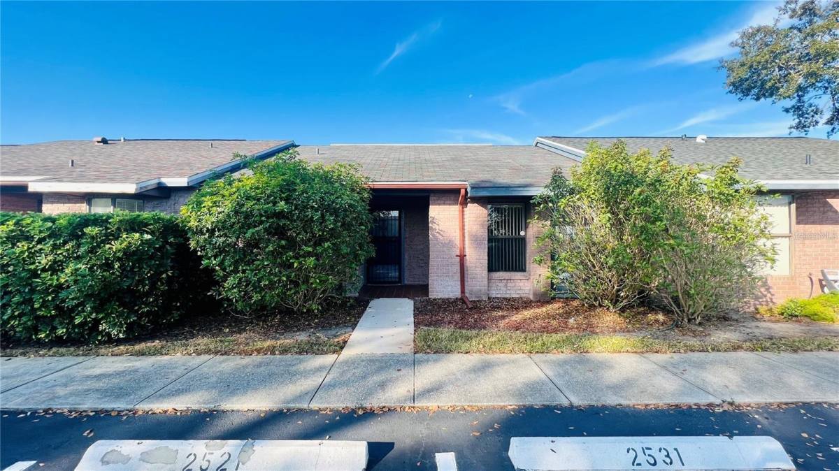 2531 King Oak Circle, St. Cloud, FL 34769 - Townhouse for Rent - Image 2