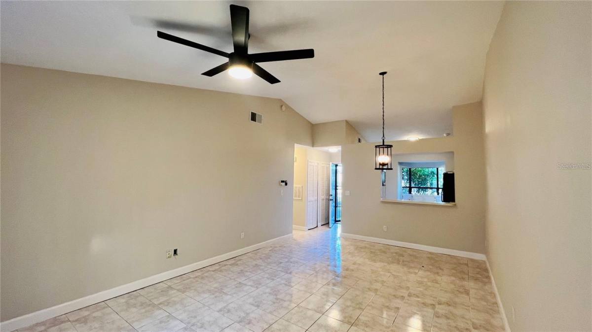 2531 King Oak Circle, St. Cloud, FL 34769 - Townhouse for Rent - Image 6