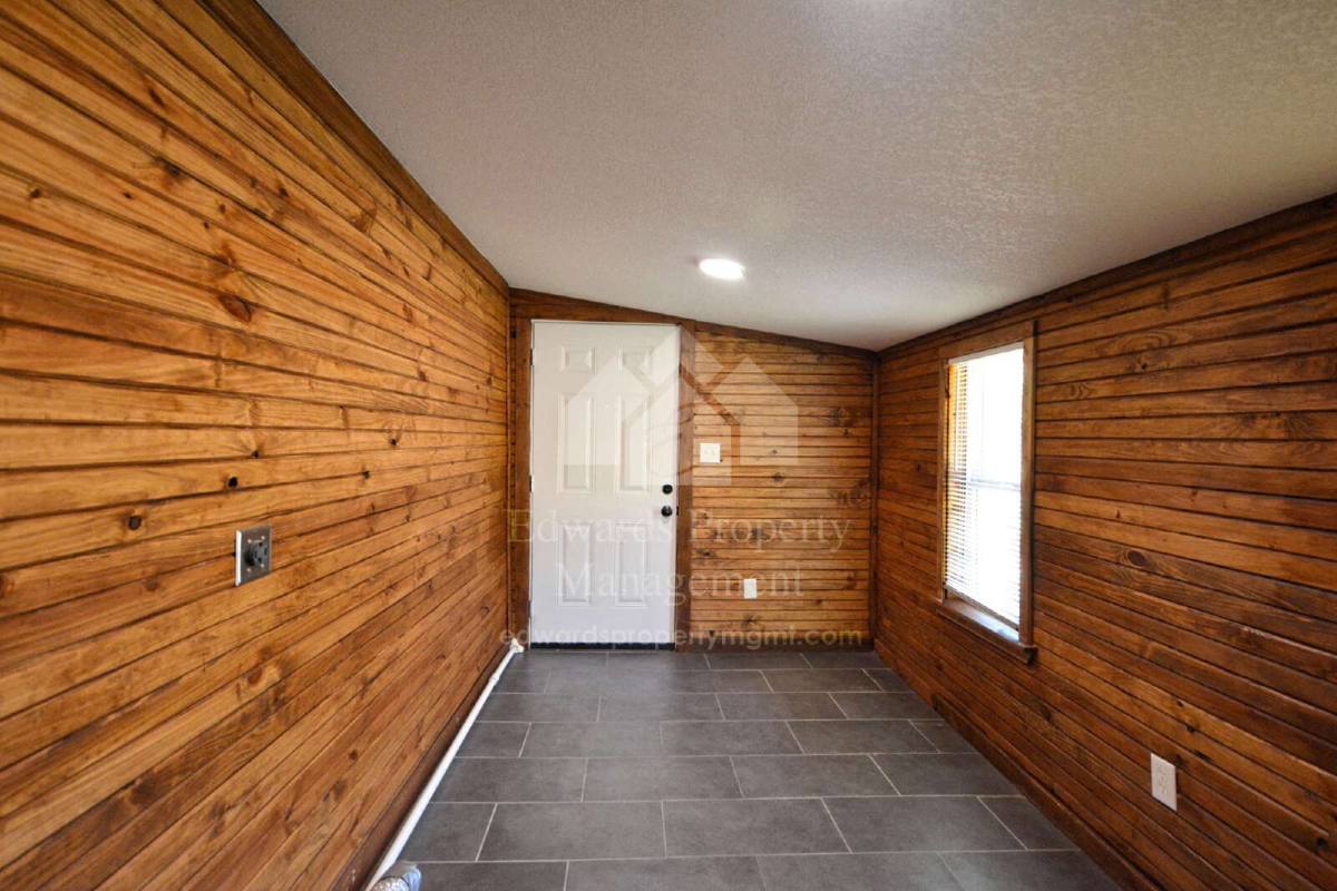 3174 Boon St, Seguin, TX 78155 - House for Rent - Image 16