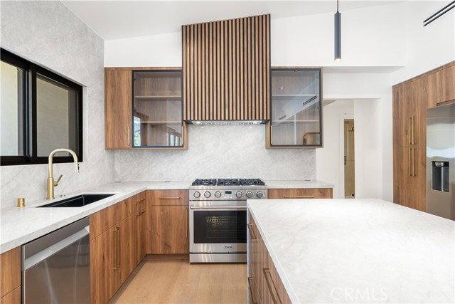 3029 Trudi Lane, Burbank, CA 91504 - House for Rent - Image 4