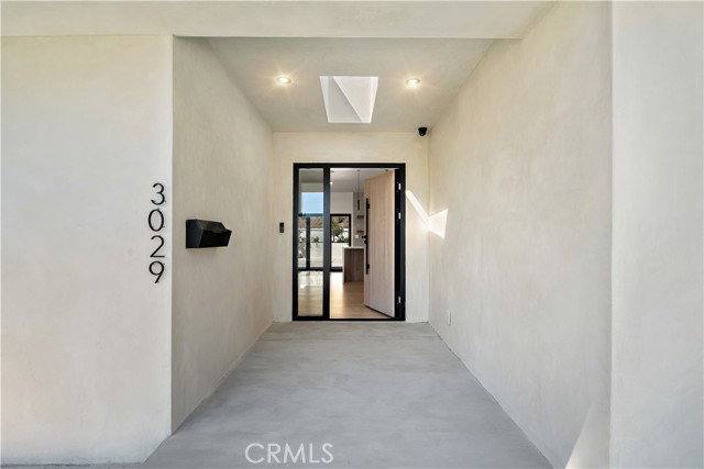 3029 Trudi Lane, Burbank, CA 91504 - House for Rent - Image 8