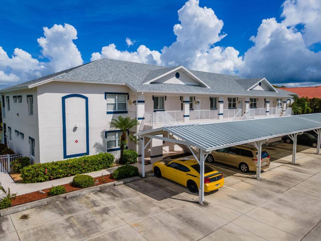 Apartment for rent at 5612 Rose Garden #103, Cape Coral, FL 33914