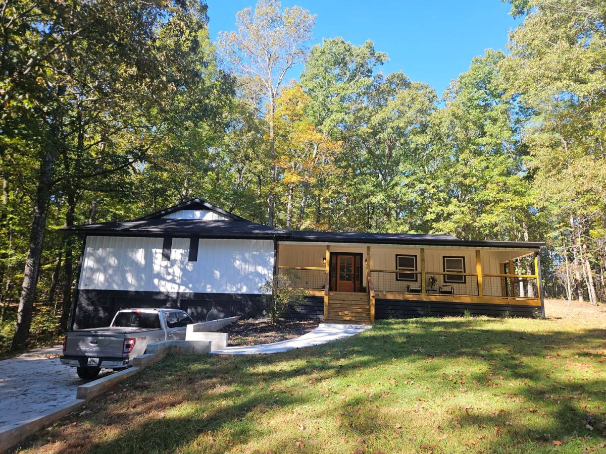2513 N Carroll Court, Villa Rica, GA 30180 - House for Rent
