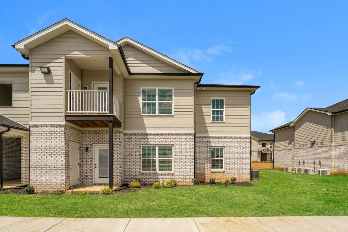 Apartment for rent at 5420 Bakers Spring St, Bowling Green, KY 42101