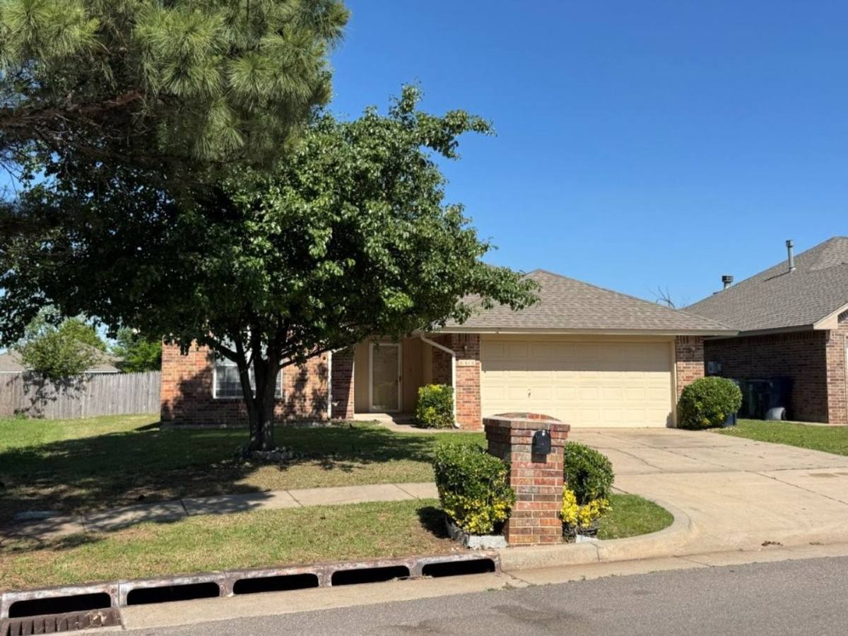House for rent at 8312 Prairie Ridge Rd, Oklahoma City, OK 73135