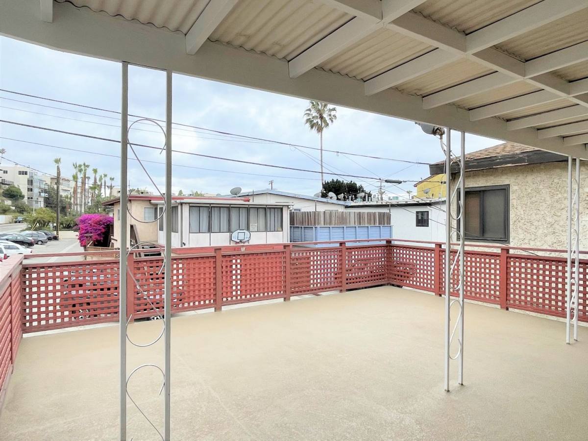 Apartment for rent at 124 Rees St, Playa Del Rey, CA 90293