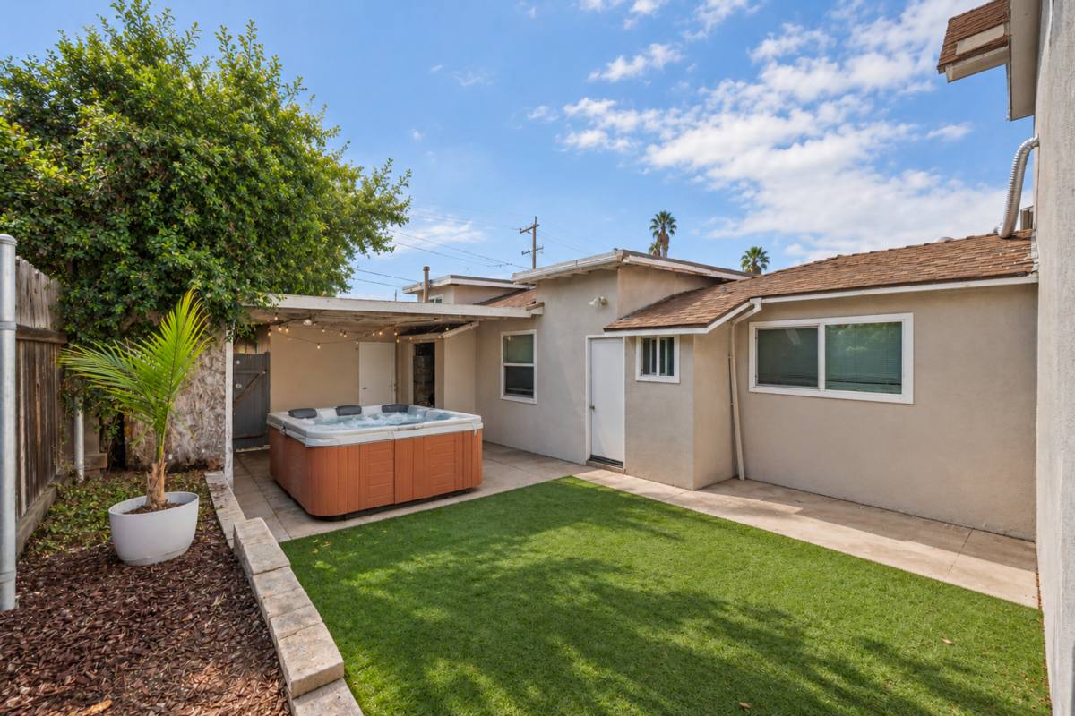 House for rent at 5229 Tipton St, San Diego, CA 92115