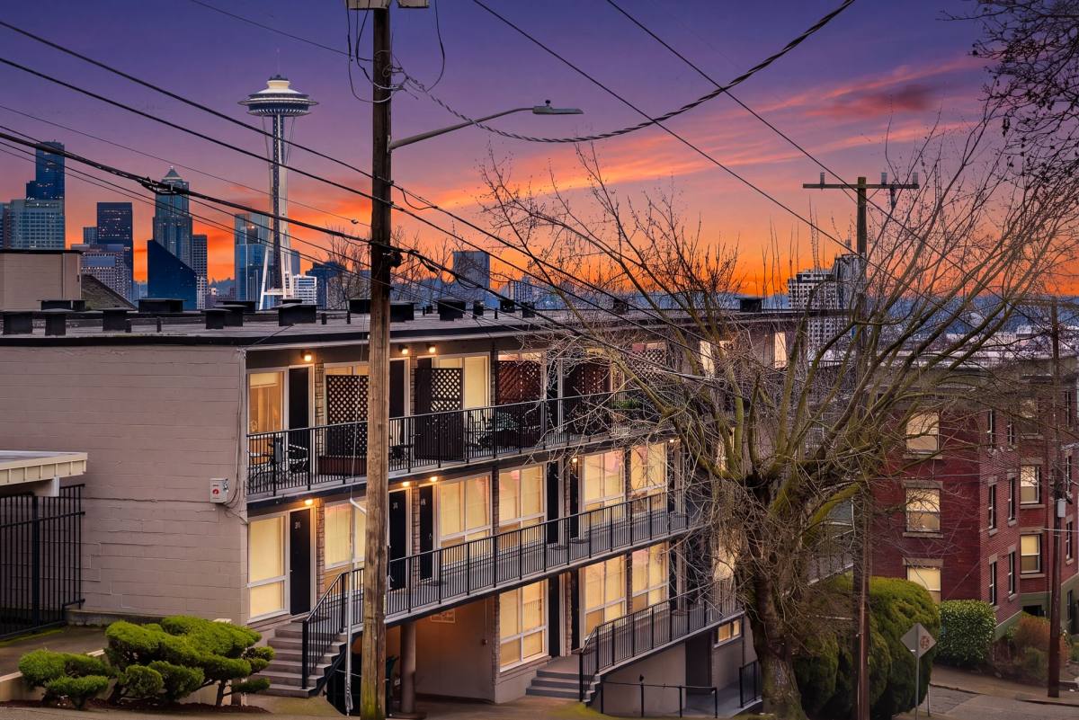 Apartment for rent at Melbourne, 1100 Queen Anne Ave N, Seattle, WA 98109