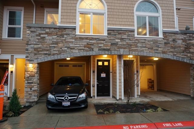 Apartment for rent at Milano Townhomes, 12224 NE 8th St, Bellevue, WA 98005