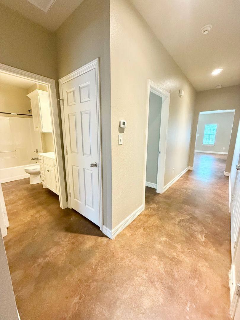 818 St Highway 110 S, Whitehouse, TX 75791 - Townhouse for Rent - Image 3