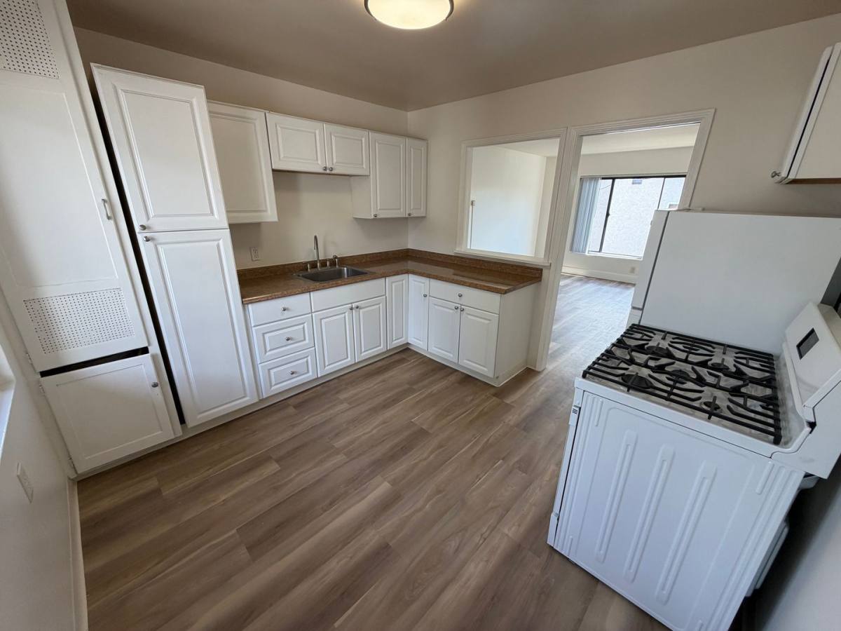 3132-3146 Macaulay St, San Diego, CA 92106 - Apartment for Rent - Image 1