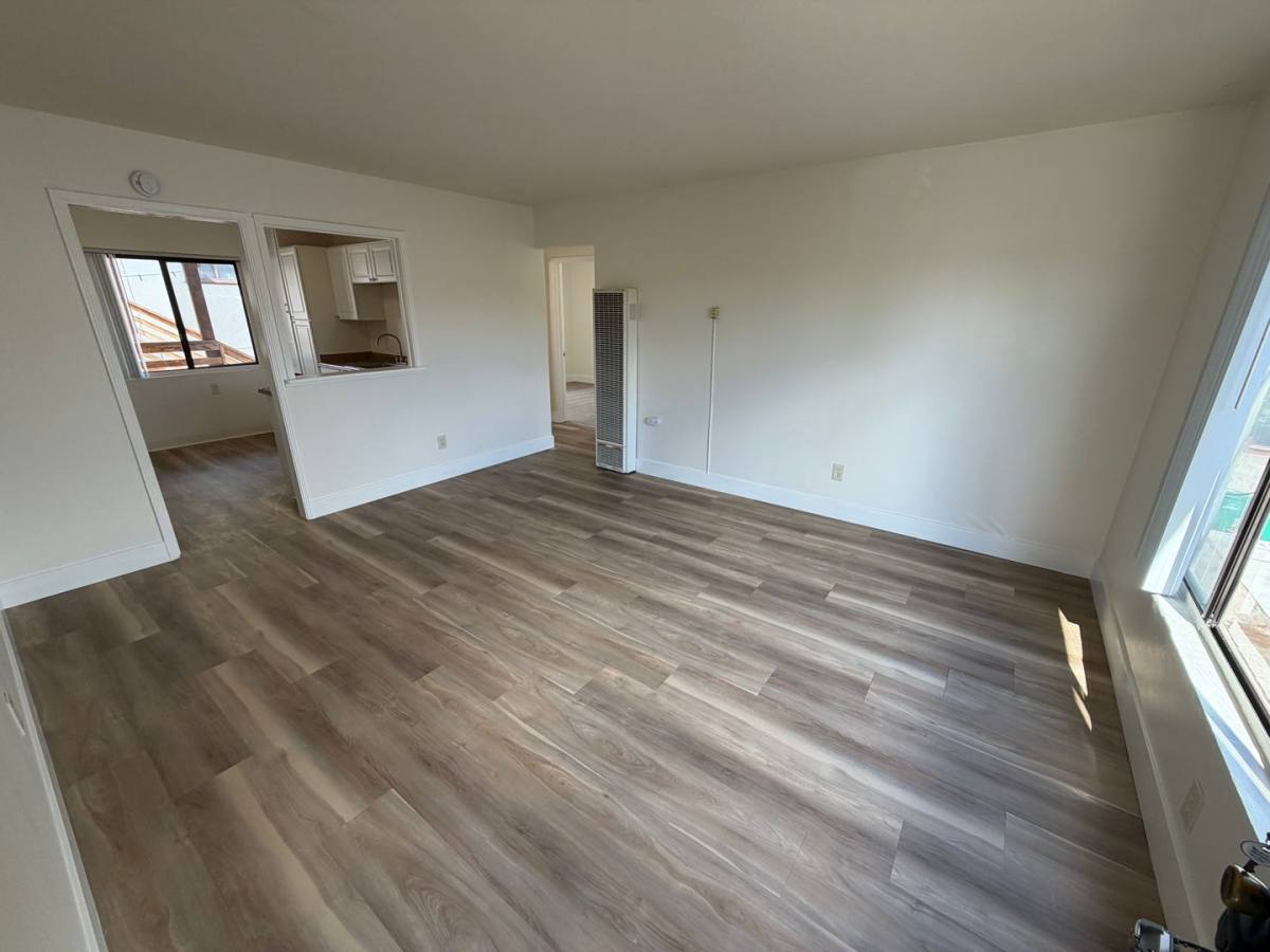 3132-3146 Macaulay St, San Diego, CA 92106 - Apartment for Rent - Image 2