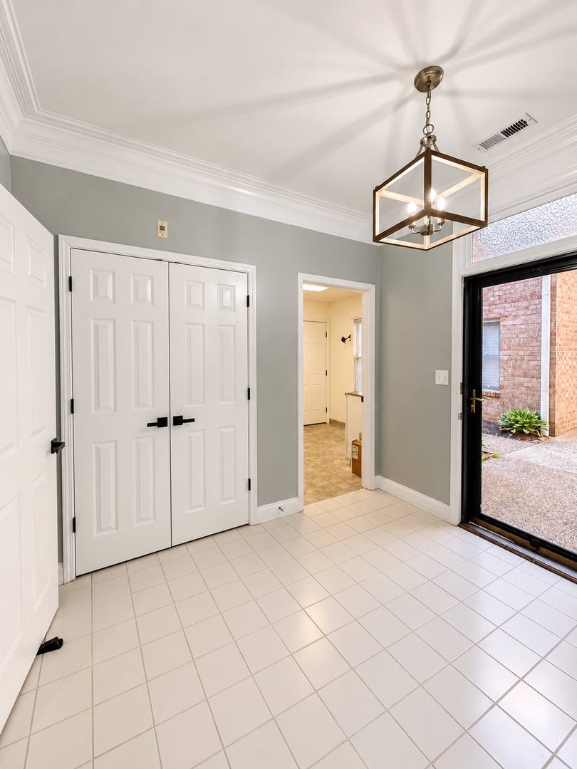 3637 Hurstbourne Ridge Blvd, Louisville, KY 40299 - Apartment for Rent - Image 3