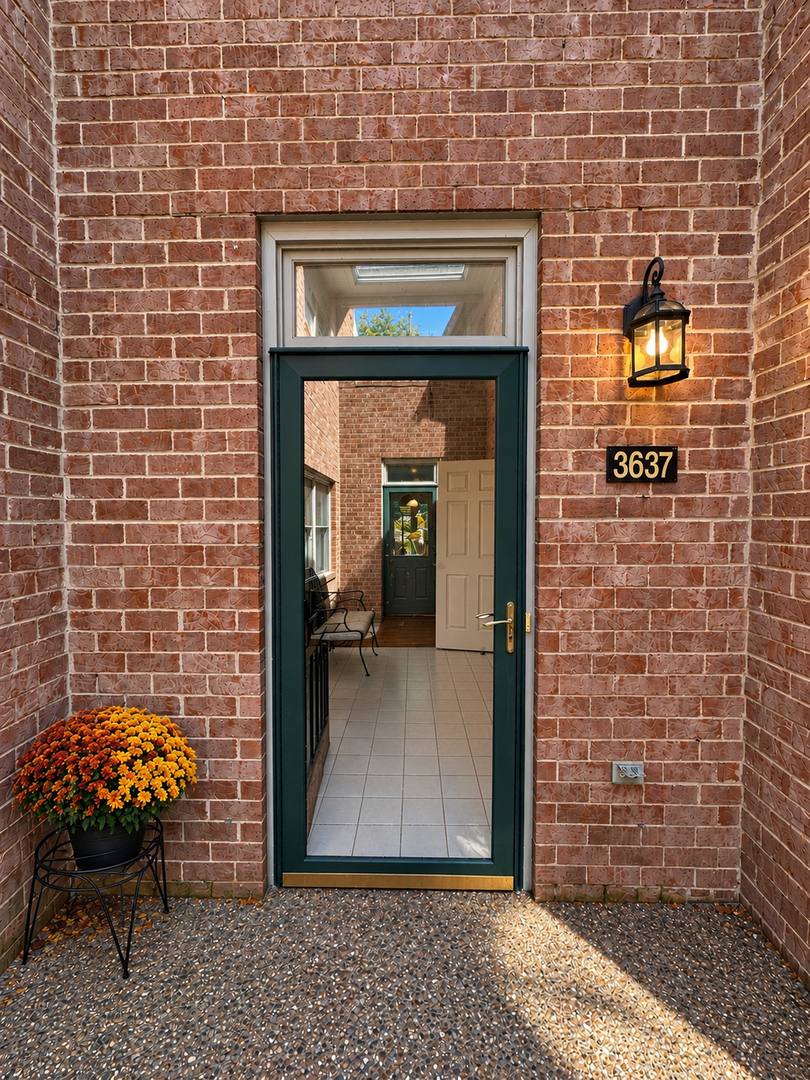 3637 Hurstbourne Ridge Blvd, Louisville, KY 40299 - Apartment for Rent - Image 2