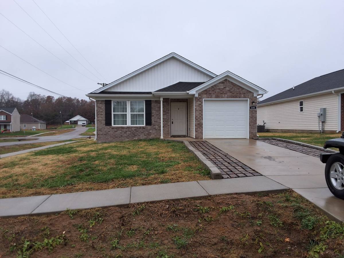 101 Kestrel Court, Vine Grove, KY 40175 - House for Rent - Image 2