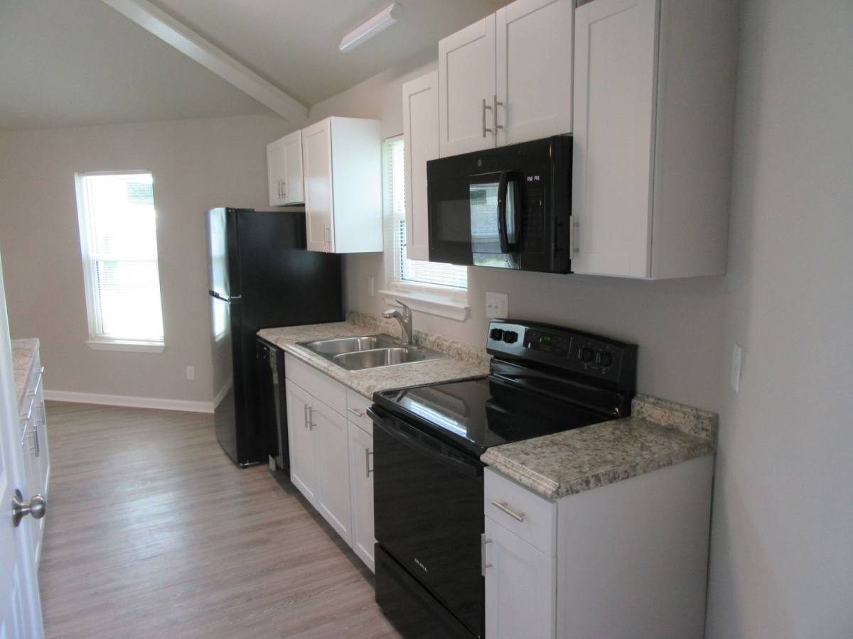 1302 C Grace Ave, Panama City, FL 32401 - Apartment for Rent - Image 4