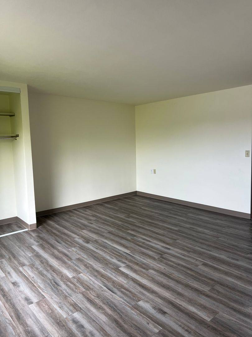 333 Buchner Place, La Crosse, WI 54603 - Apartment for Rent - Image 2