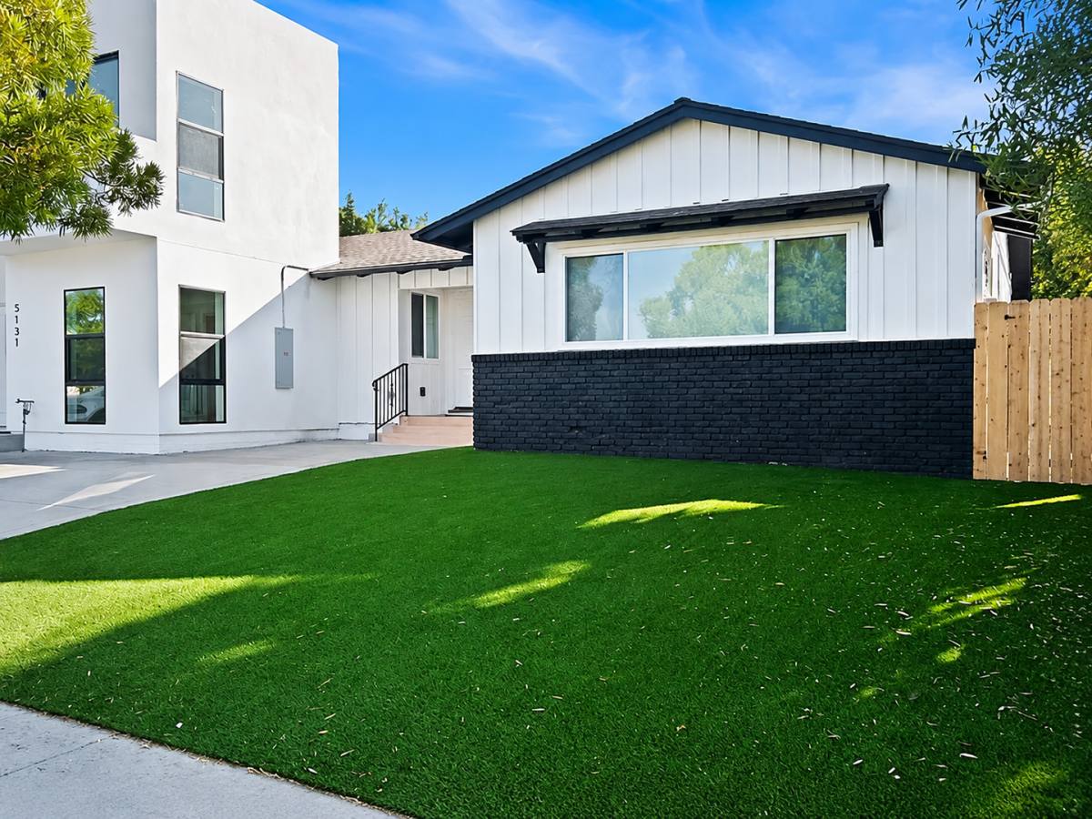 Apartment for rent at 5129-5131 Remington Rd, San Diego, CA 92115