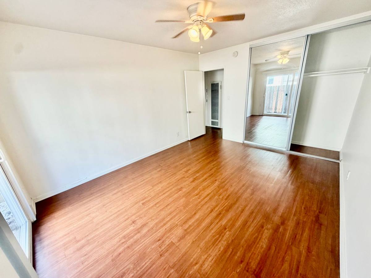 304-306 Culper Court, Hermosa Beach, CA 90254 - Apartment for Rent - Image 9