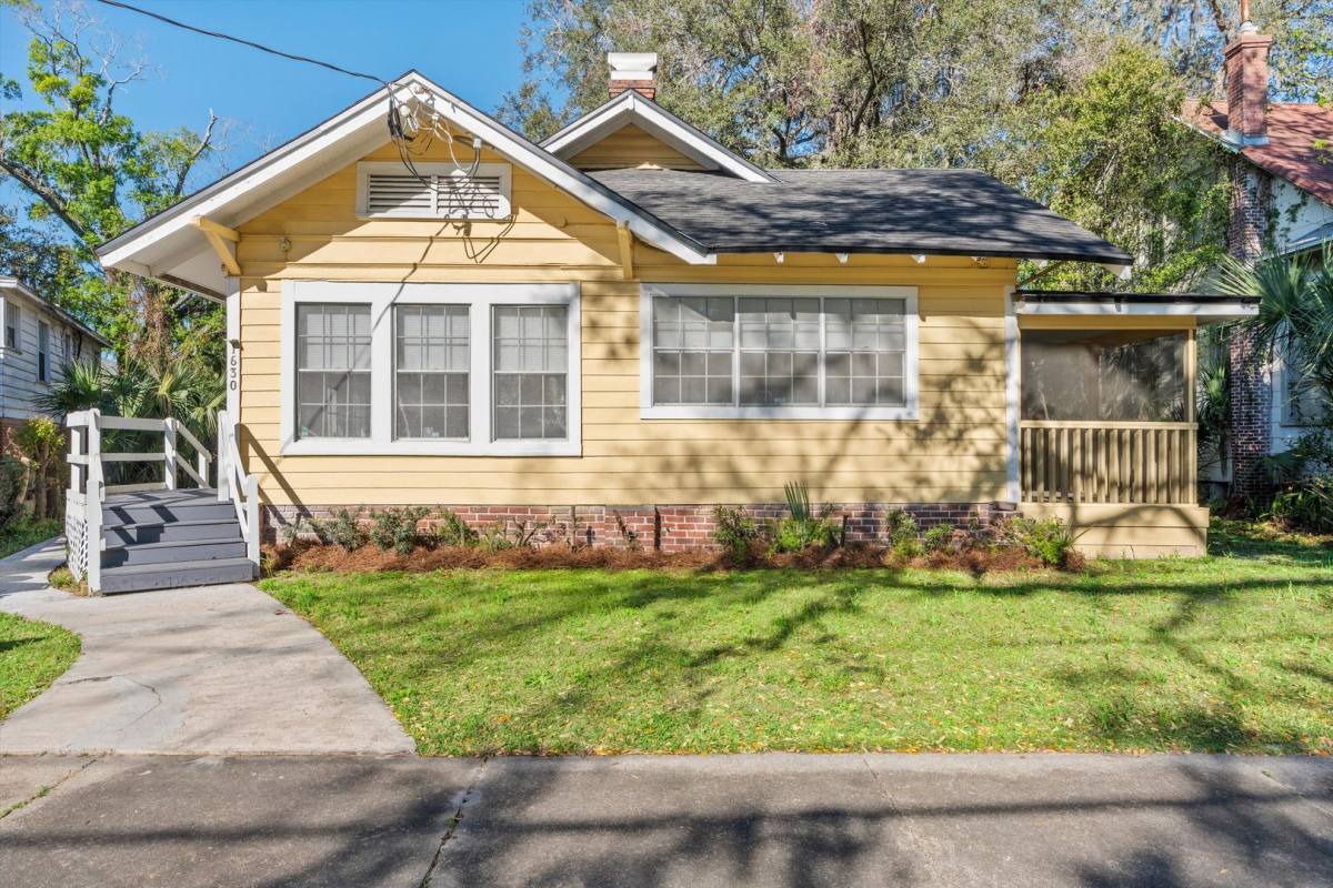 House for rent at 1630 Larue Ave #1, Jacksonville Beach, FL 32250