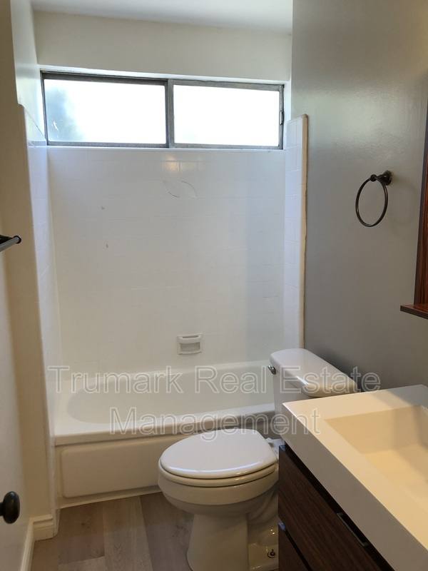 1005 E Garfield Ave #7, Glendale, CA 91205 - Apartment for Rent - Image 9