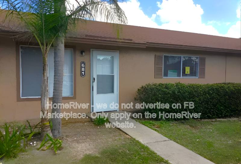 Condo for rent at 681 W Rosewood Lane, Tavares, FL 32778