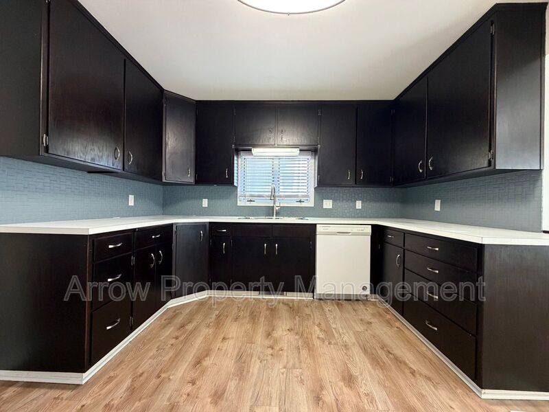 Apartment for rent at 1459 Plum #1, Lincoln, NE 68502