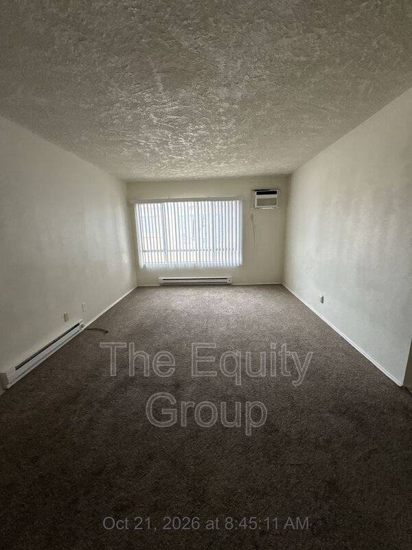 570 S Richmond Ave #4, Hanford, CA 93230 - Apartment for Rent - Image 3