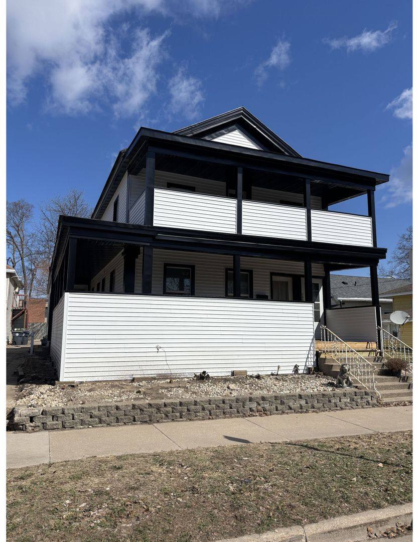817-825 King St, La Crosse, WI 54601 - Apartment for Rent - Image 3