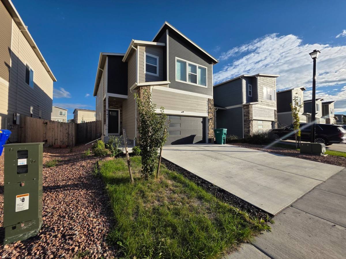 6141 Big Bird Dr, Colorado Springs, CO 80925 - House for Rent - Image 2