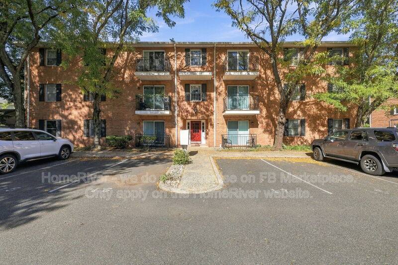 Apartment for rent at 42 John St #3B, Bloomfield, NJ 07003