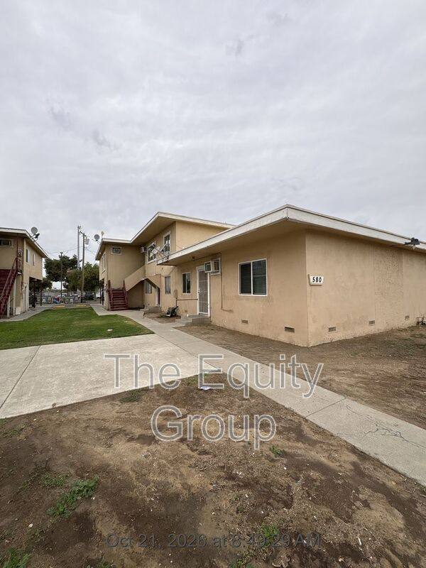 580 S Richmond Ave #3, Hanford, CA 93230 - Apartment for Rent