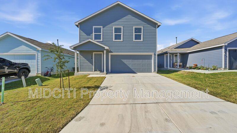 746 Tulsa Trail, New Braunfels, TX 78132 - House for Rent